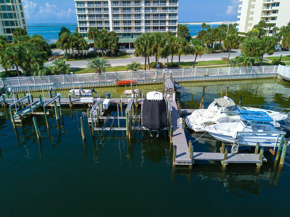 WATERVIEW TOWERS - Residential