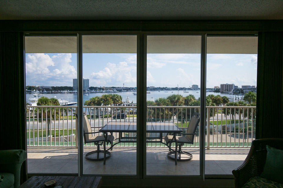 WATERVIEW TOWERS - Residential