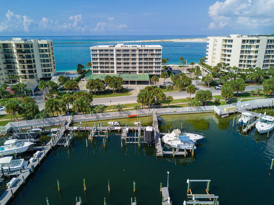 WATERVIEW TOWERS - Residential