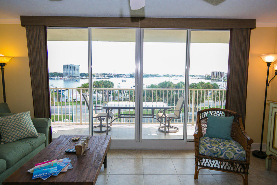 WATERVIEW TOWERS - Residential