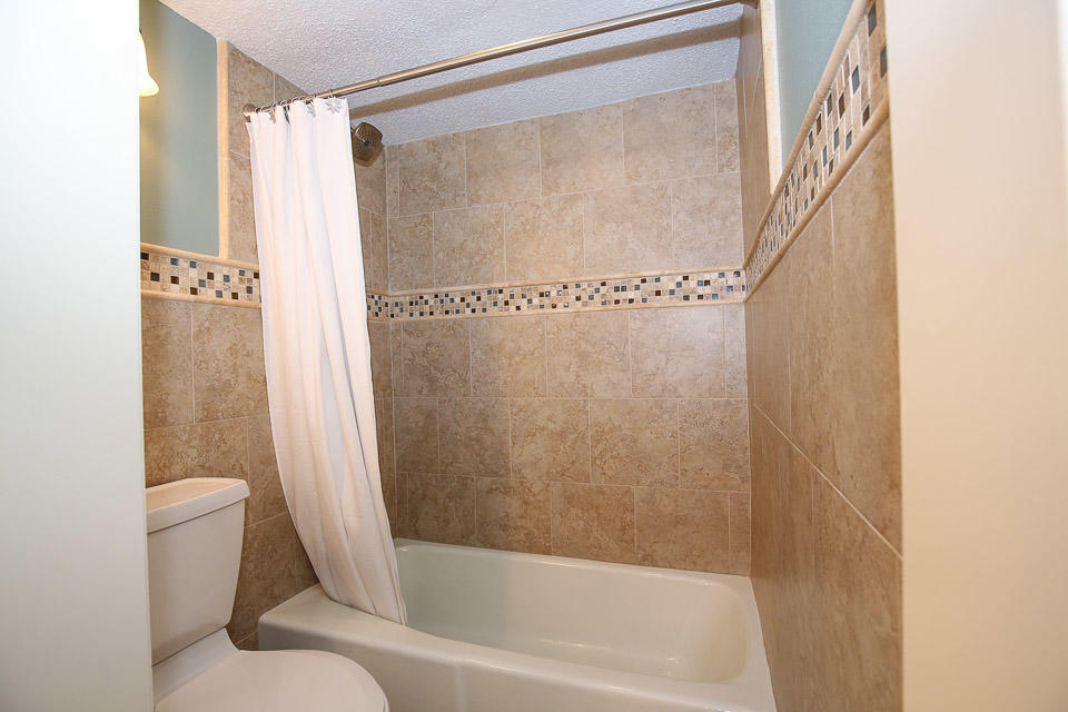 WATERVIEW TOWERS - Residential