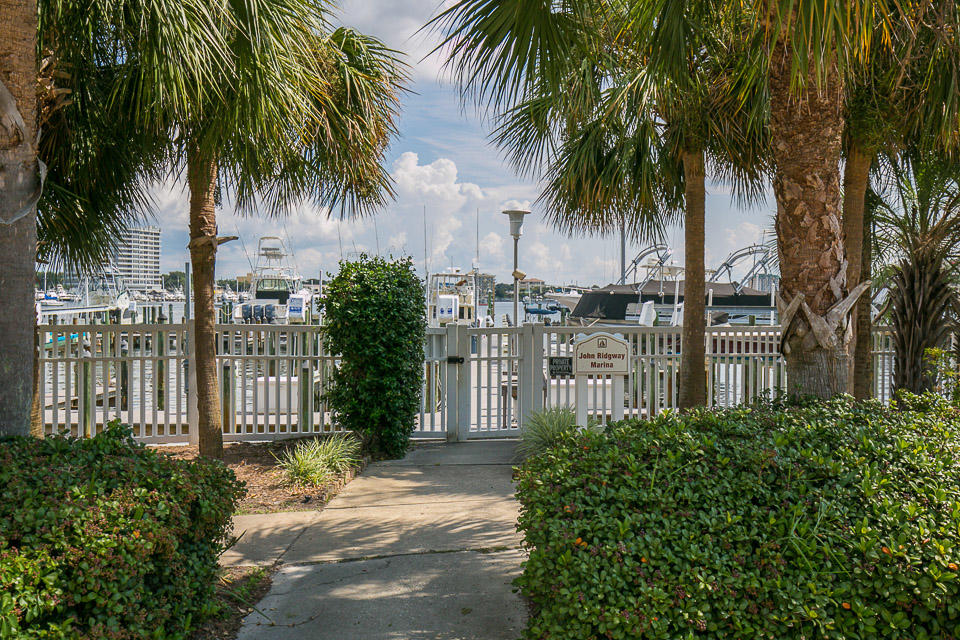 WATERVIEW TOWERS - Residential