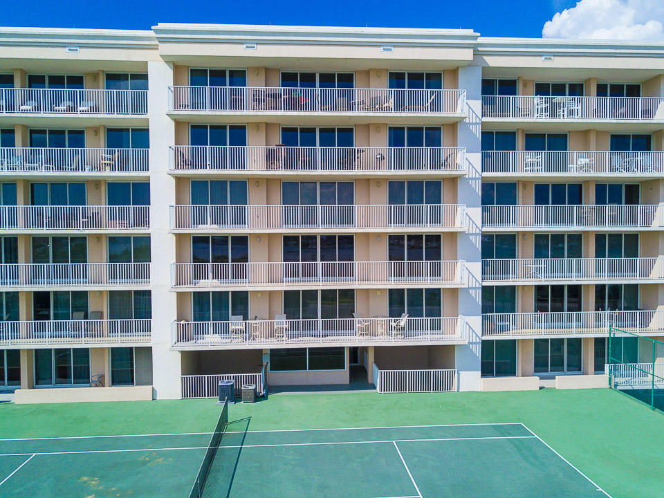 WATERVIEW TOWERS - Residential