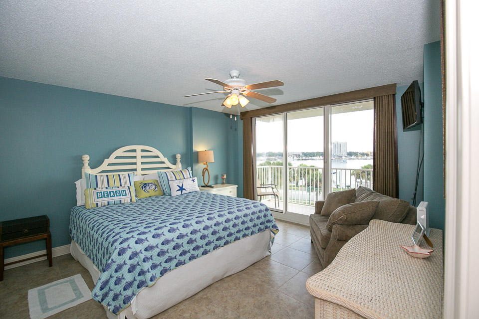 WATERVIEW TOWERS - Residential