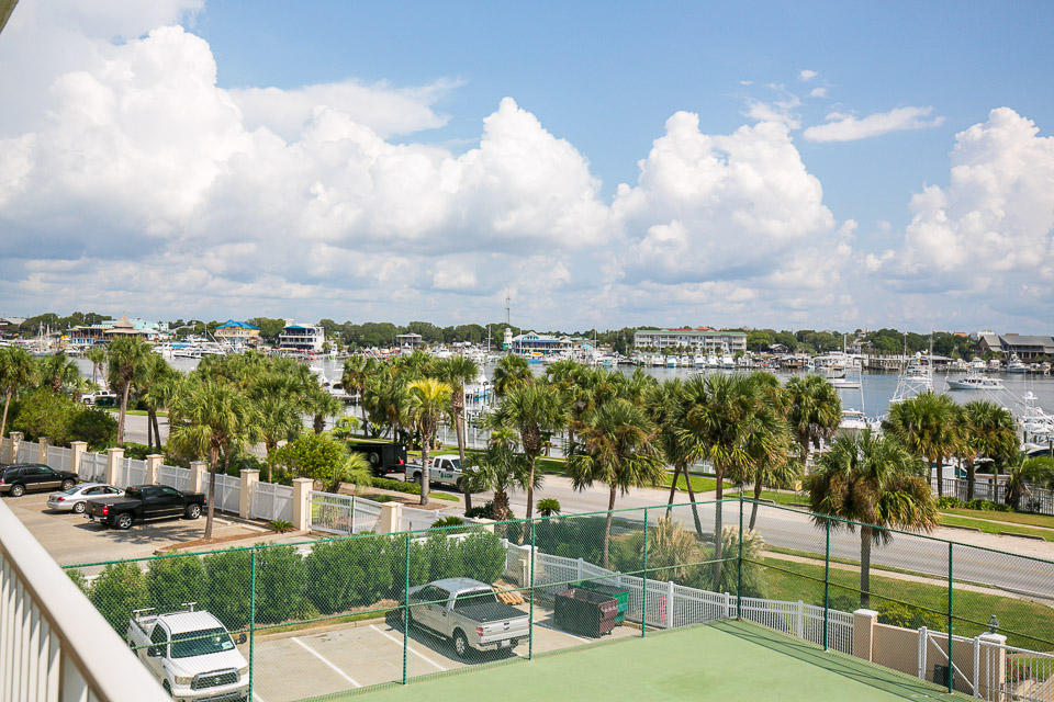 WATERVIEW TOWERS - Residential
