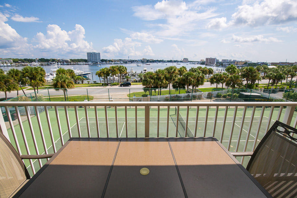 WATERVIEW TOWERS - Residential