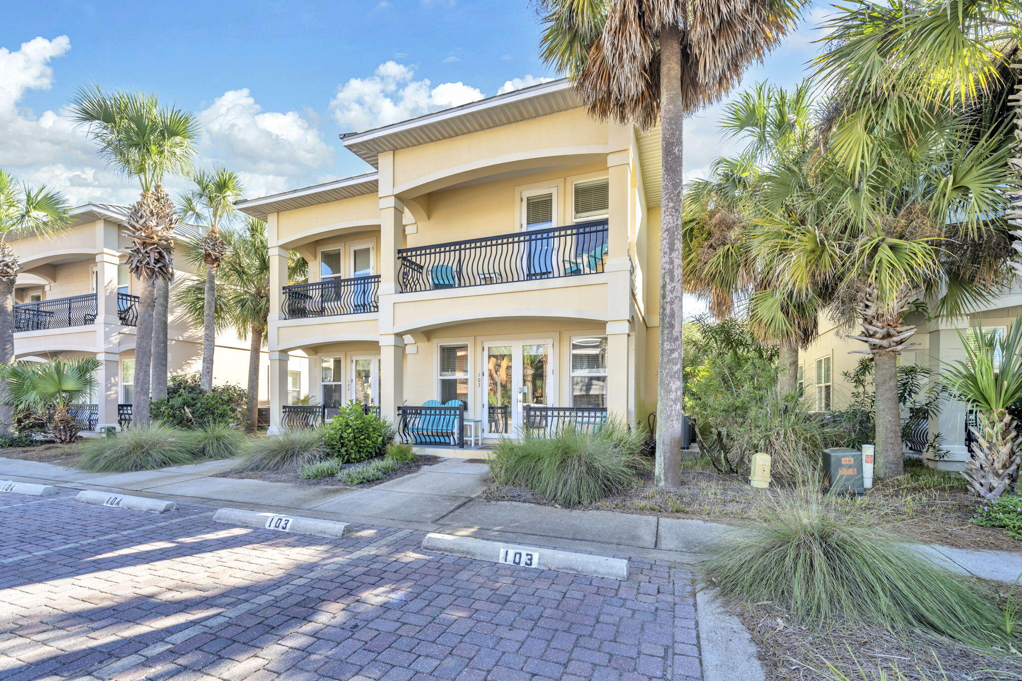 MIRAMAR BEACH VILLAS - Residential