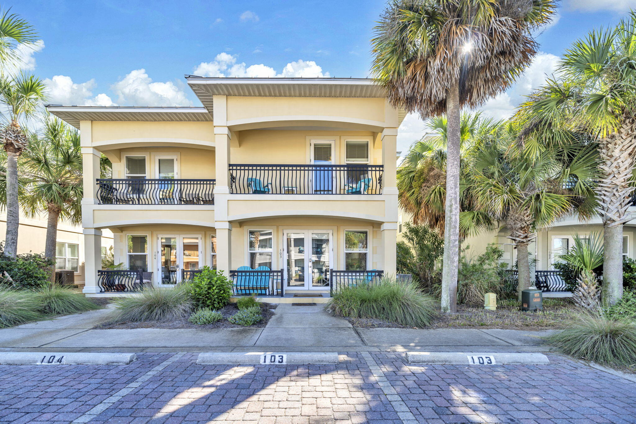 MIRAMAR BEACH VILLAS - Residential