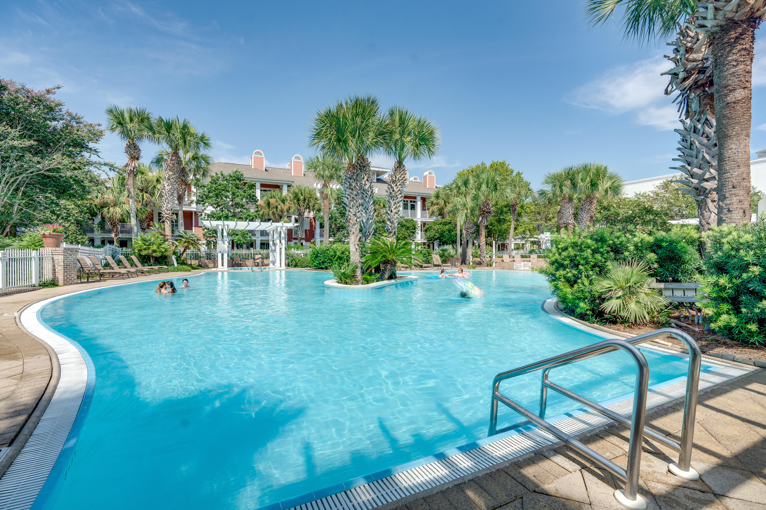 MARKET STREET INN - Residential