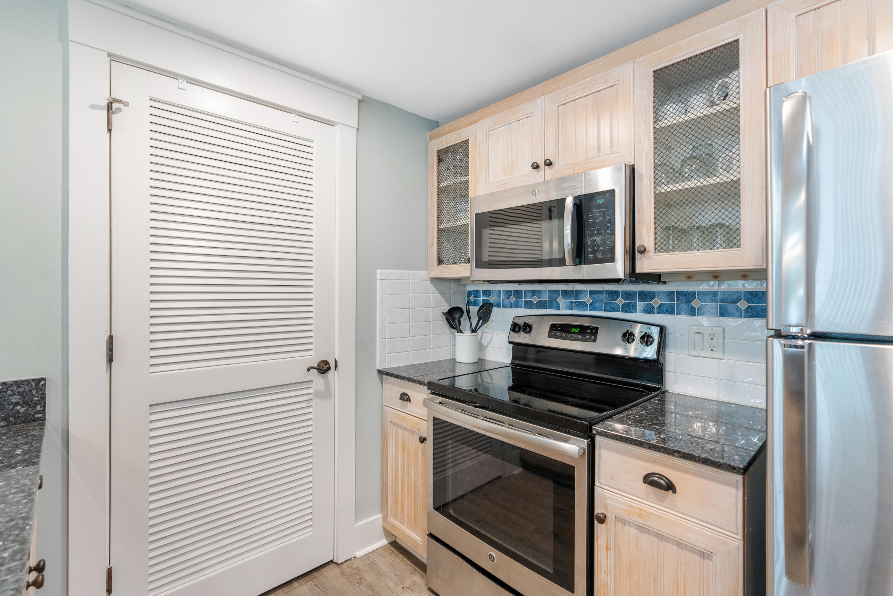 MARKET STREET INN - Residential