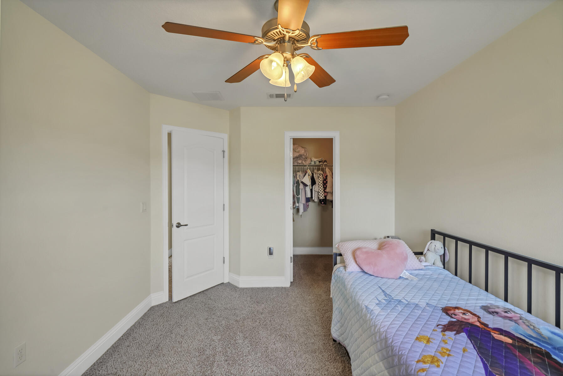 THE MEADOWS - Residential