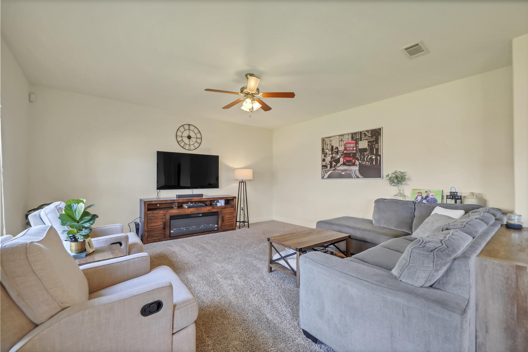 THE MEADOWS - Residential