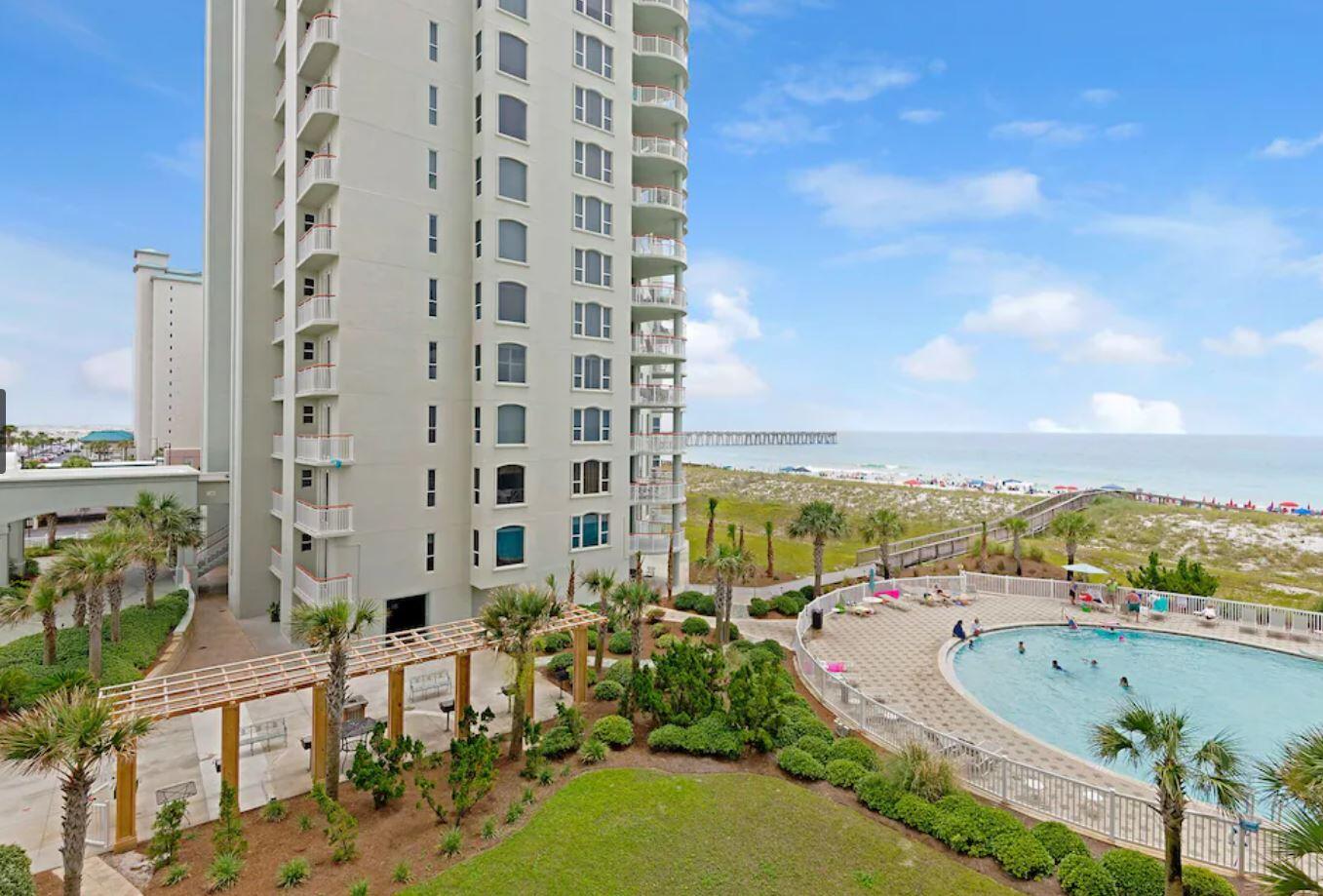 BEACH COLONY RESORT WEST - Residential