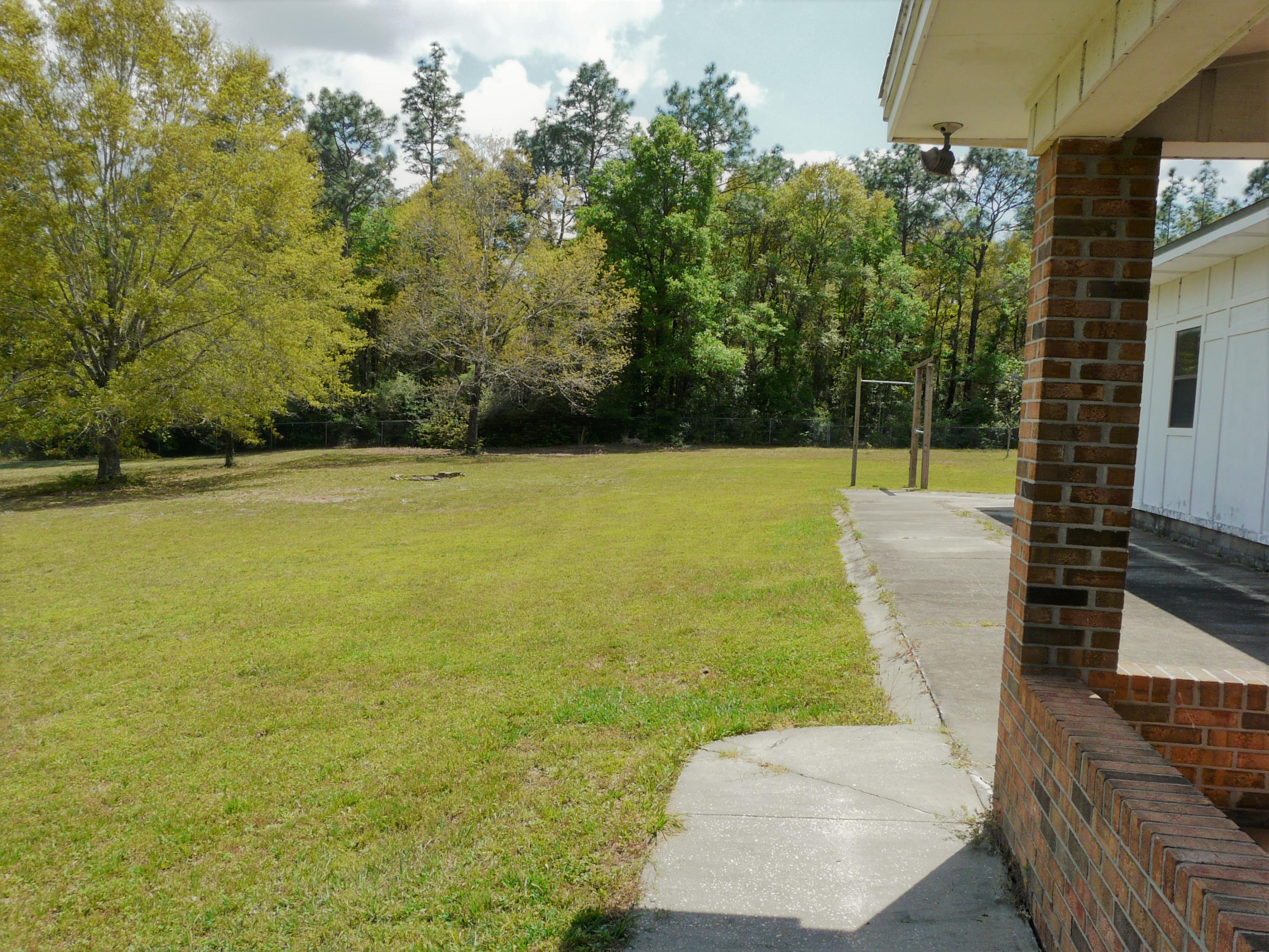 KENNEDY LAKE (UNRECORDED) - Residential