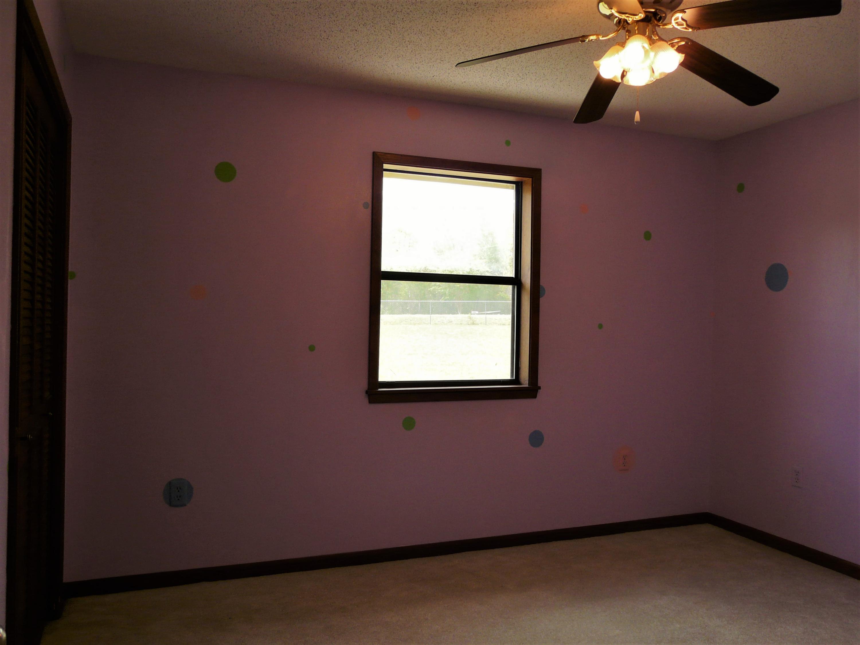 KENNEDY LAKE (UNRECORDED) - Residential