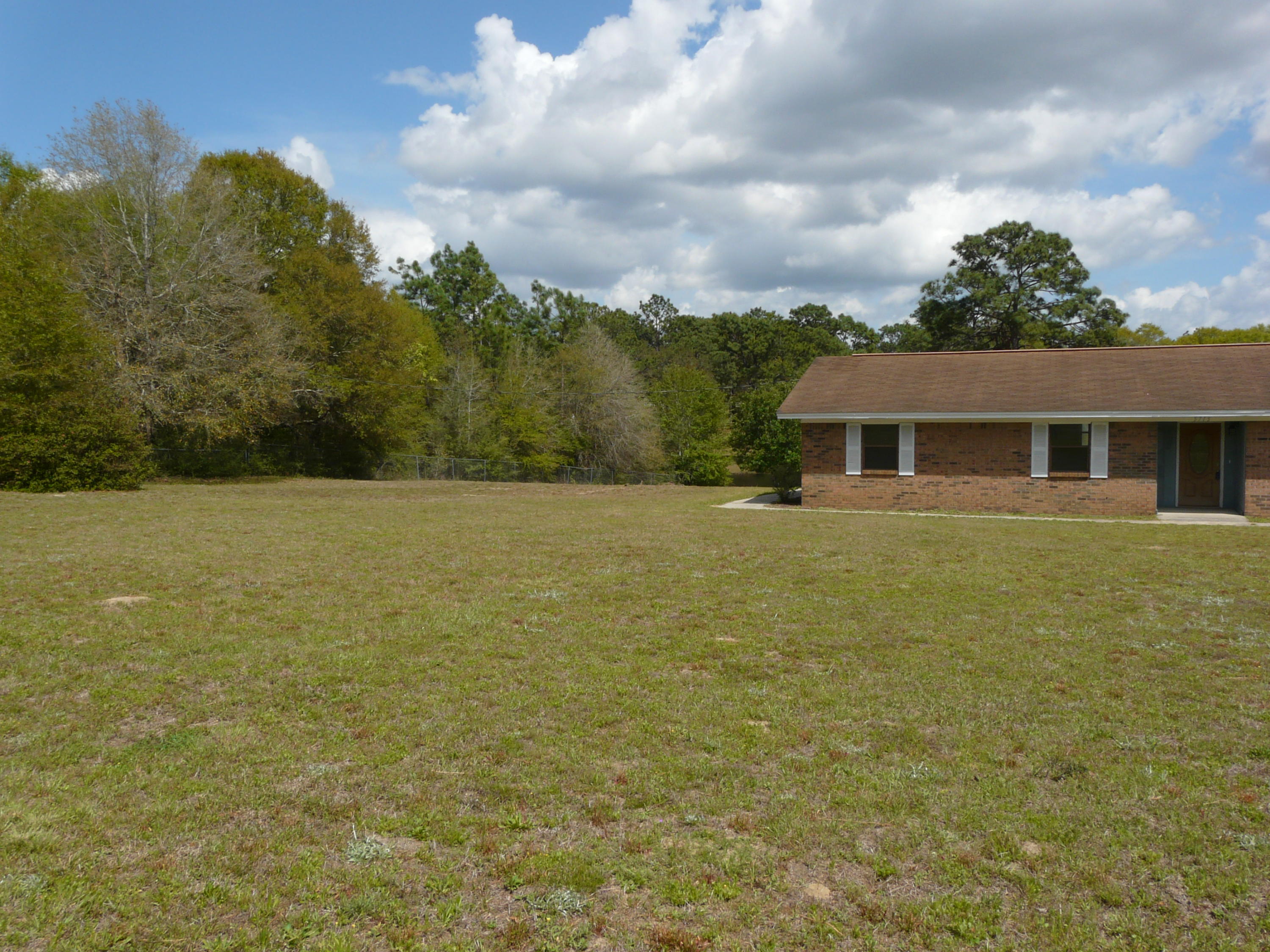 KENNEDY LAKE (UNRECORDED) - Residential
