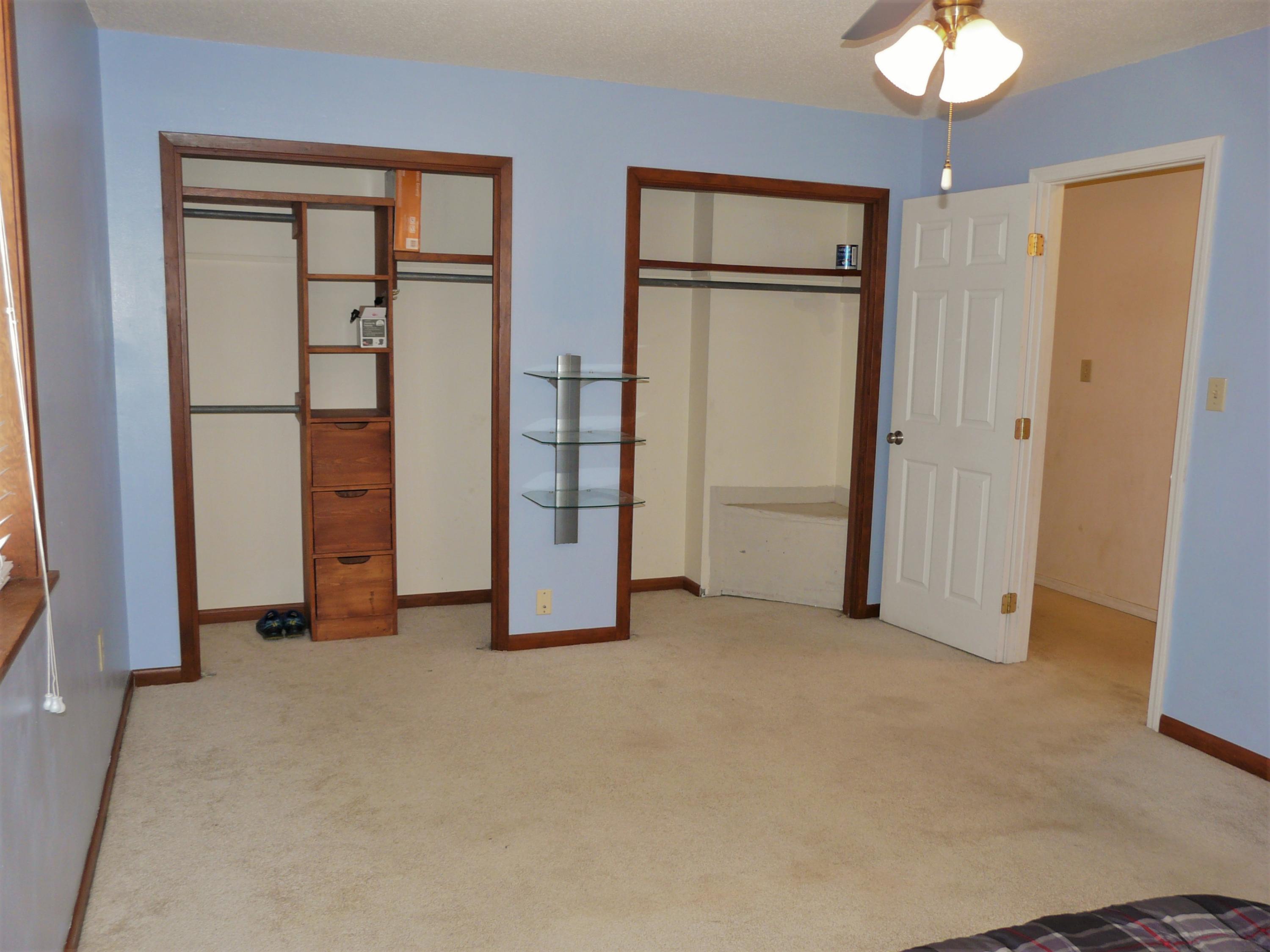 KENNEDY LAKE (UNRECORDED) - Residential