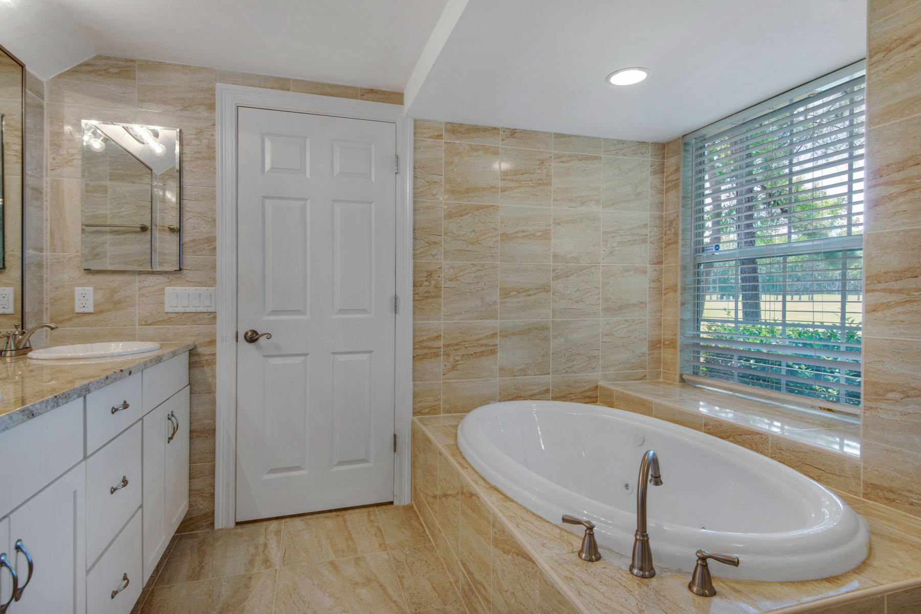 EMERALD BAY PH 1A - Residential