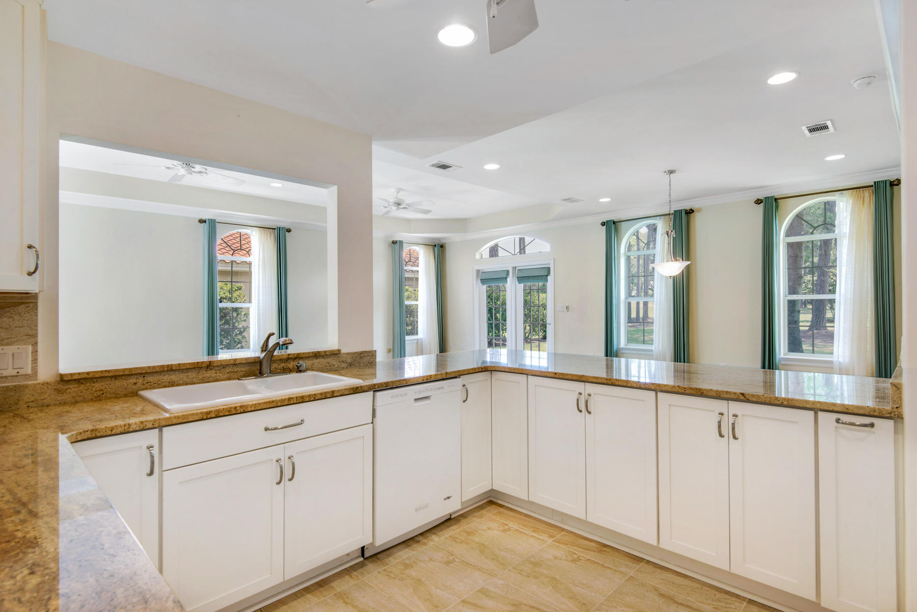 EMERALD BAY PH 1A - Residential