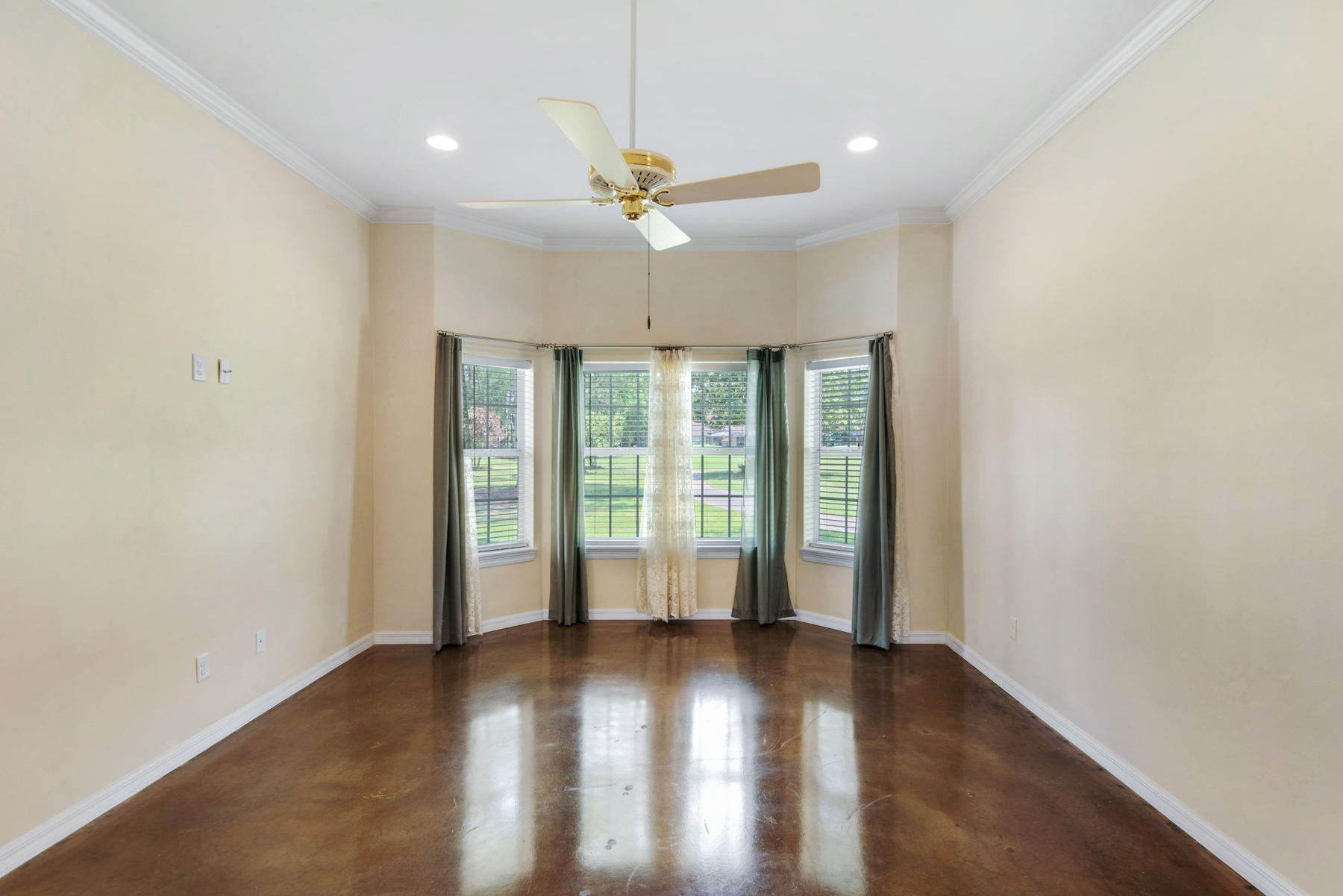 EMERALD BAY PH 1A - Residential