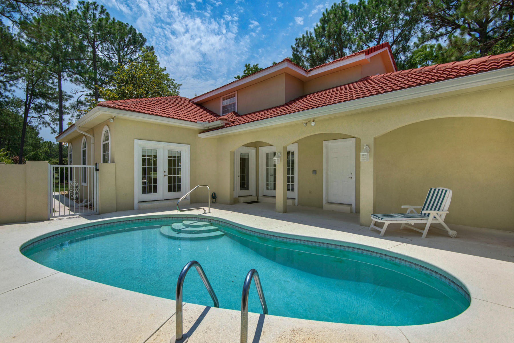 EMERALD BAY PH 1A - Residential