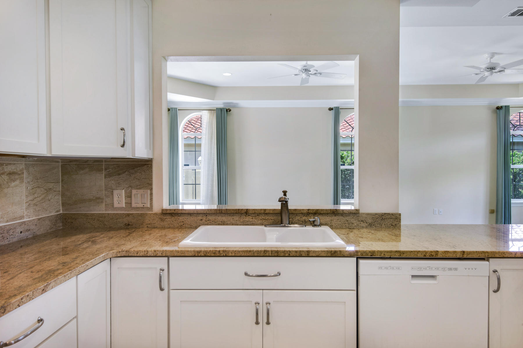 EMERALD BAY PH 1A - Residential