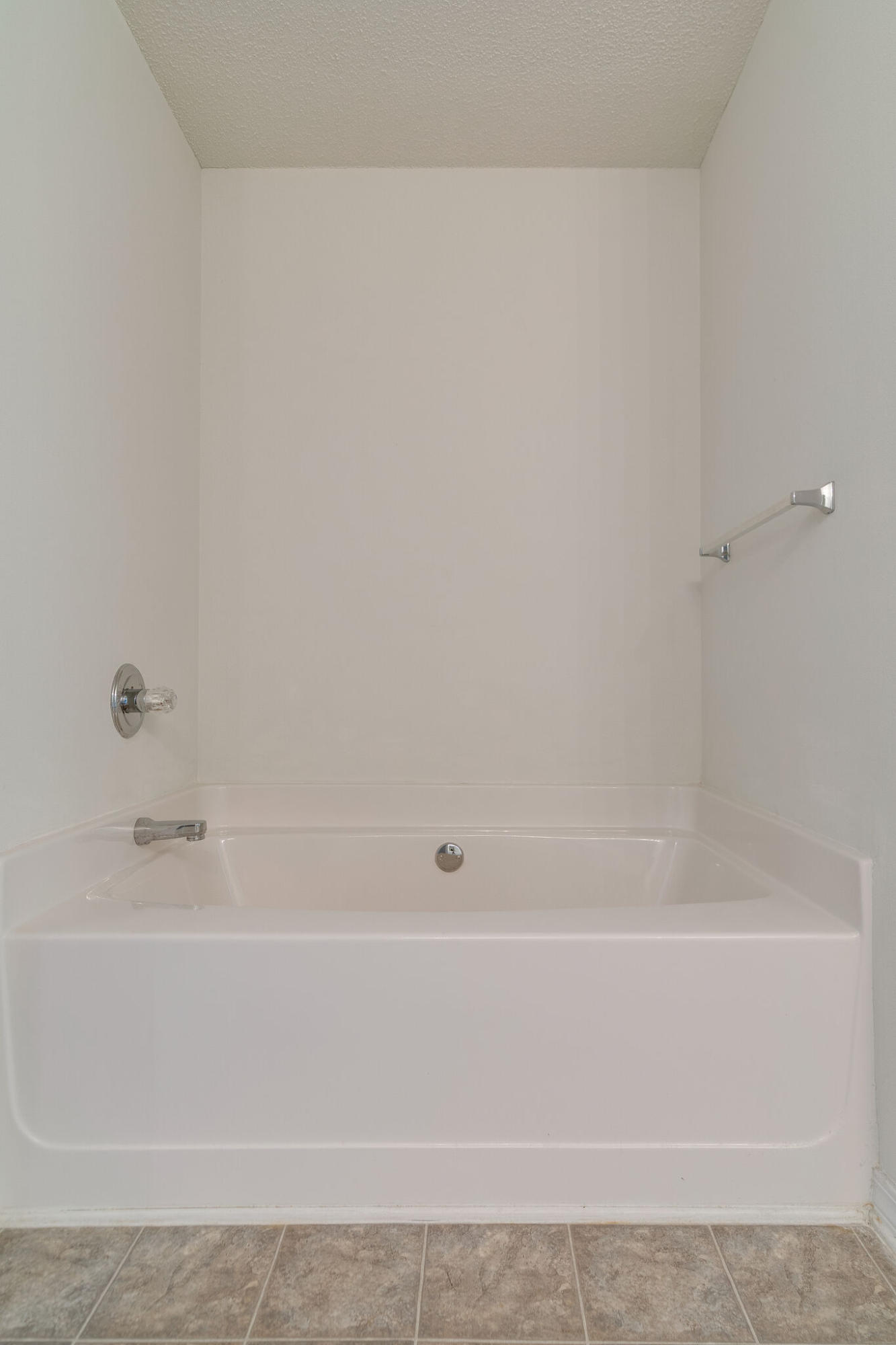 COUNTRYVIEW ESTATES 10TH ADDN - Residential