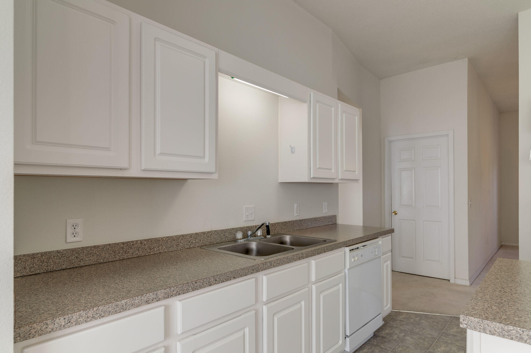 COUNTRYVIEW ESTATES 10TH ADDN - Residential