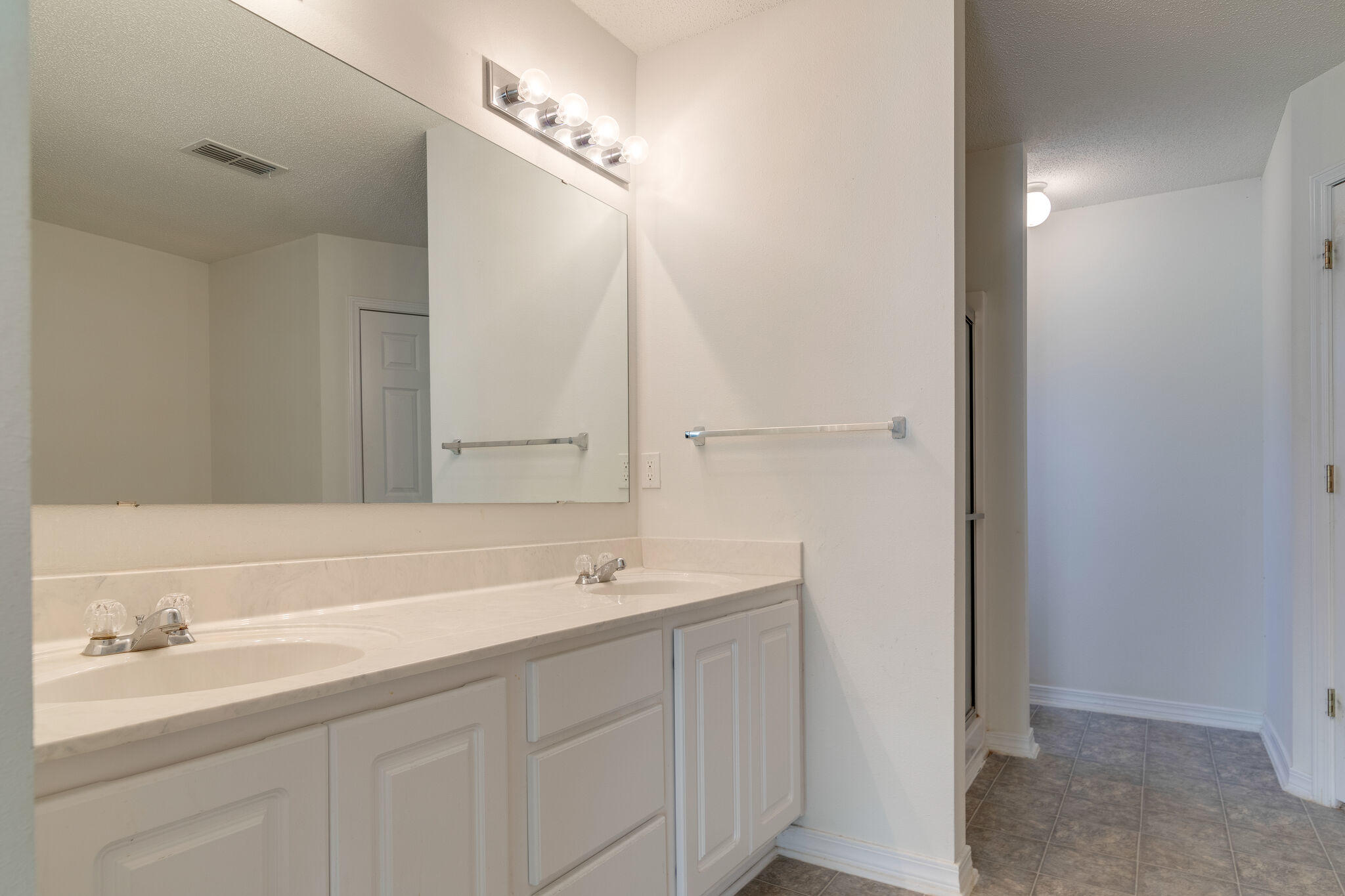 COUNTRYVIEW ESTATES 10TH ADDN - Residential