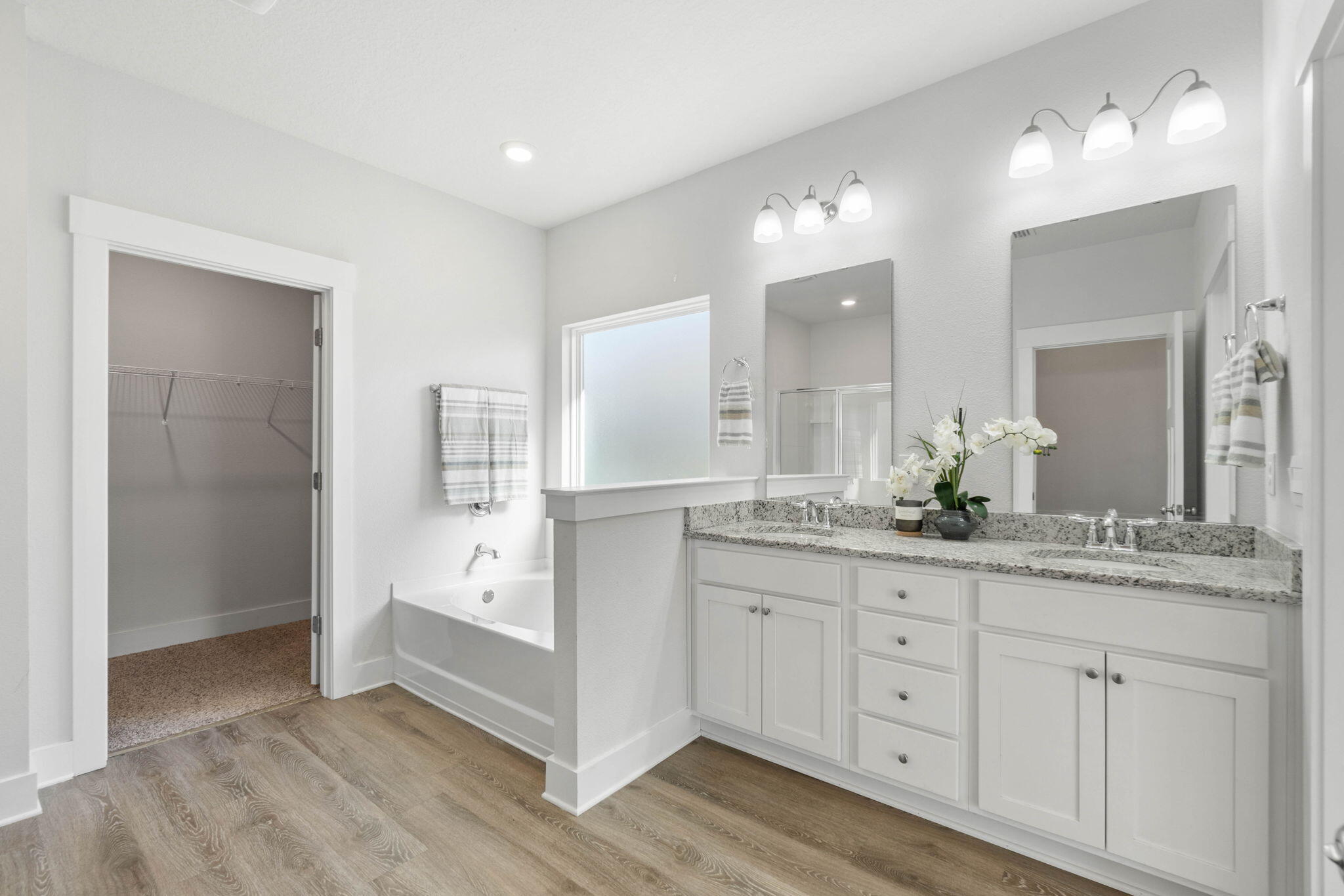 SAILFISH POINTE - Residential