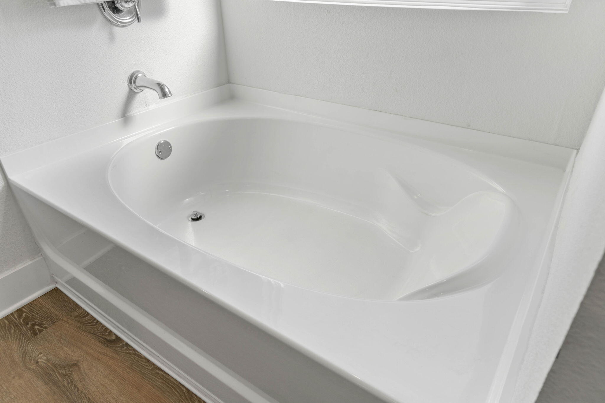 SAILFISH POINTE - Residential