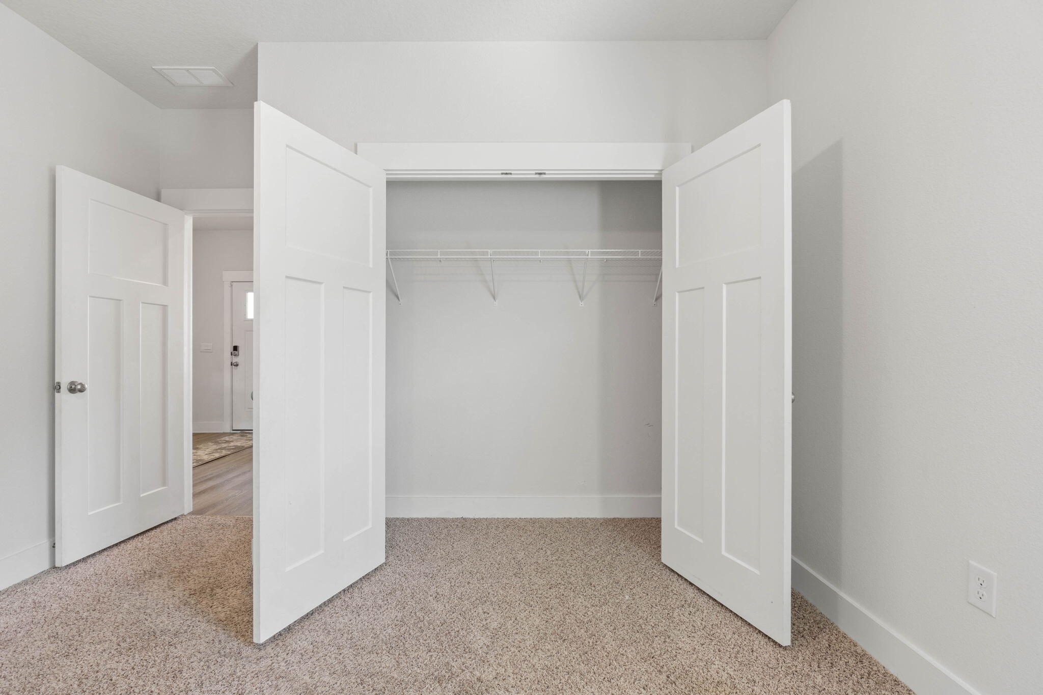 SAILFISH POINTE - Residential