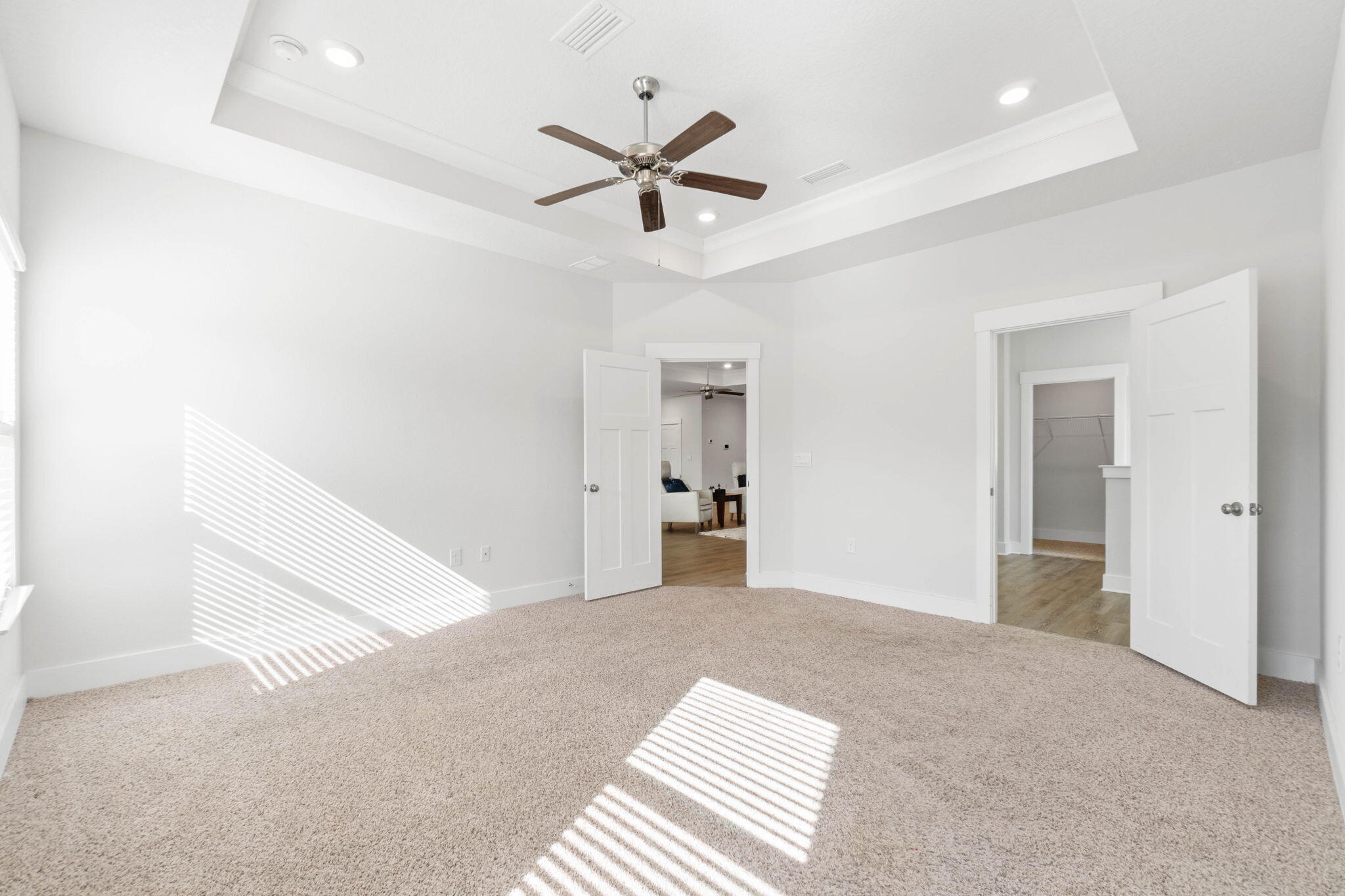 SAILFISH POINTE - Residential