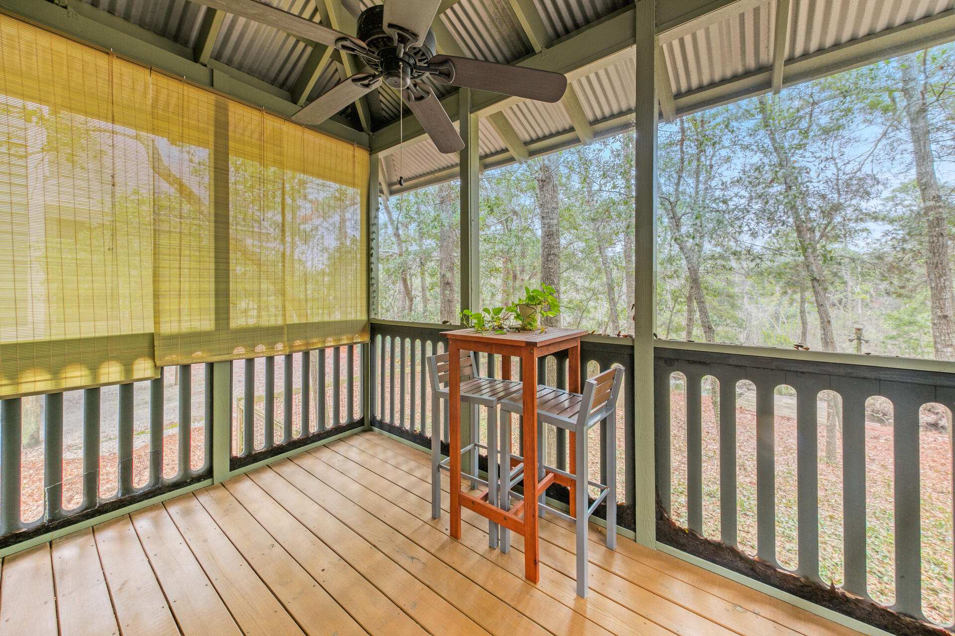 SEAGROVE SHORES 4TH ADD - Residential