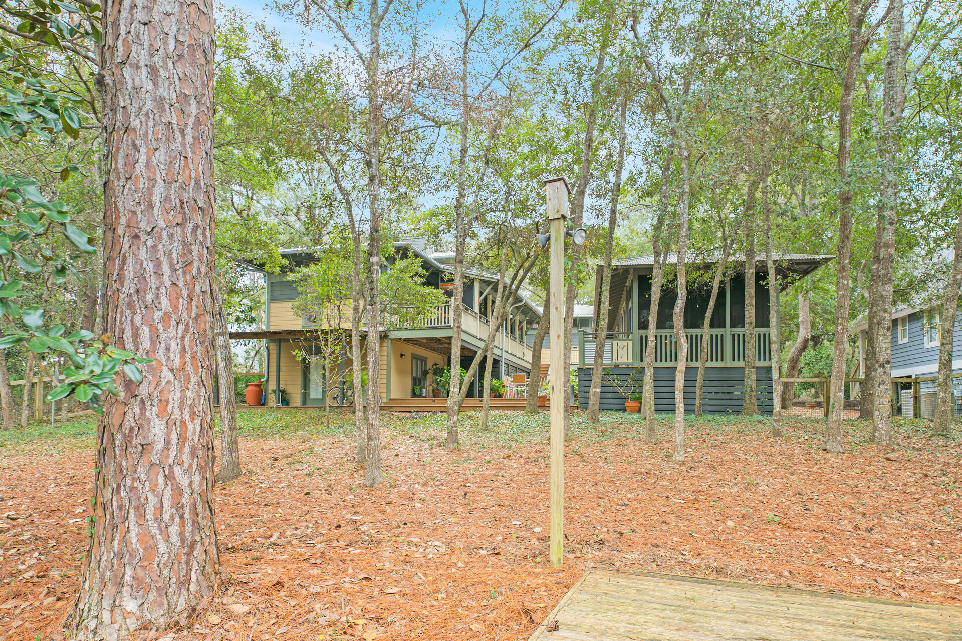 SEAGROVE SHORES 4TH ADD - Residential