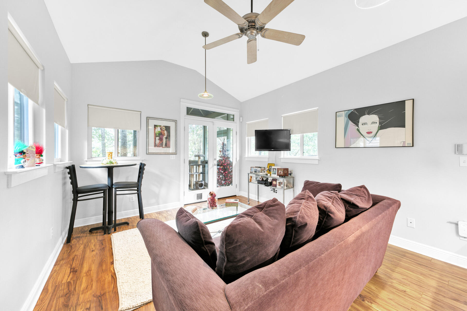 SEAGROVE SHORES 4TH ADD - Residential