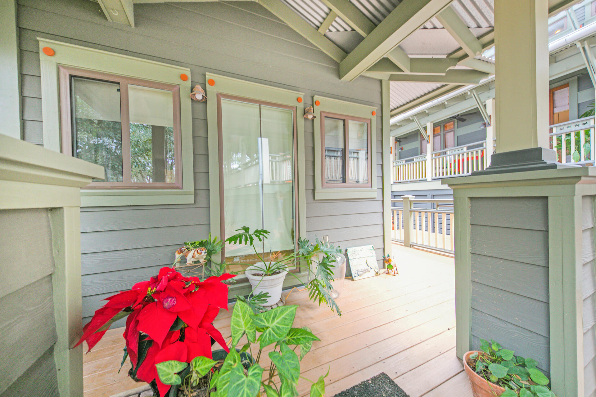 SEAGROVE SHORES 4TH ADD - Residential
