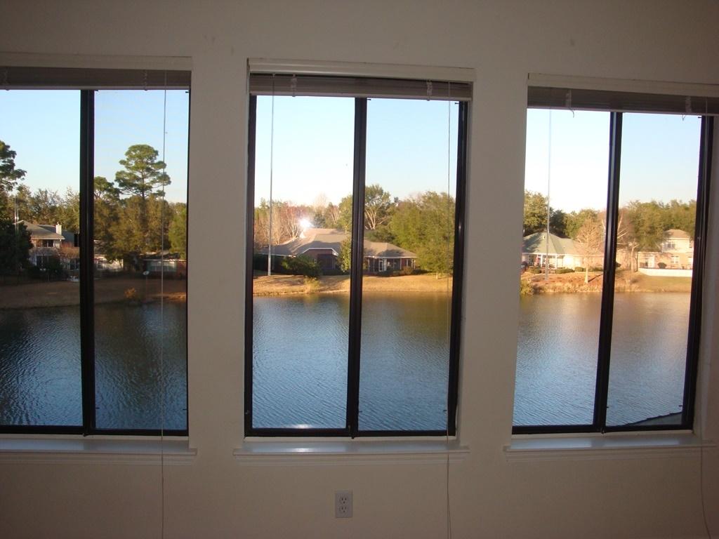 LAKESIDE CONDO AT BLUEWATER BAY, UNIT 204 SOUTH - Residential