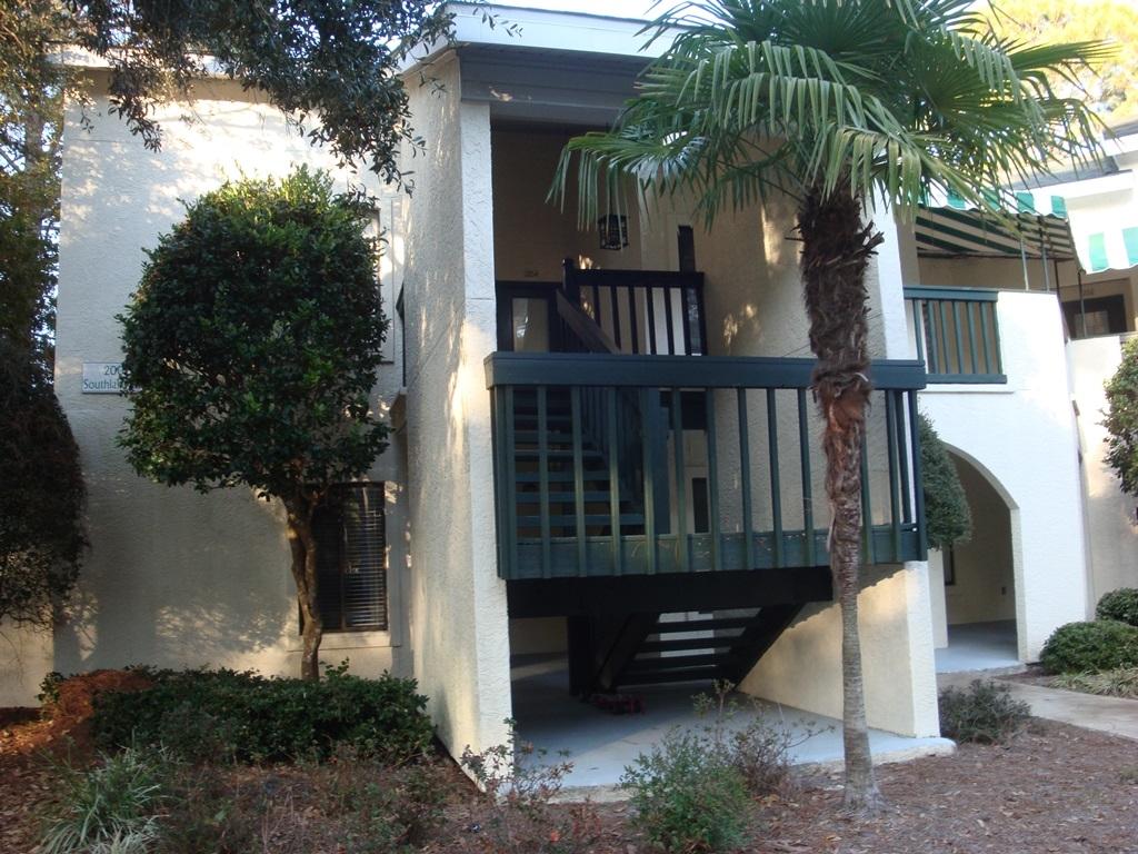 LAKESIDE CONDO AT BLUEWATER BAY, UNIT 204 SOUTH - Residential