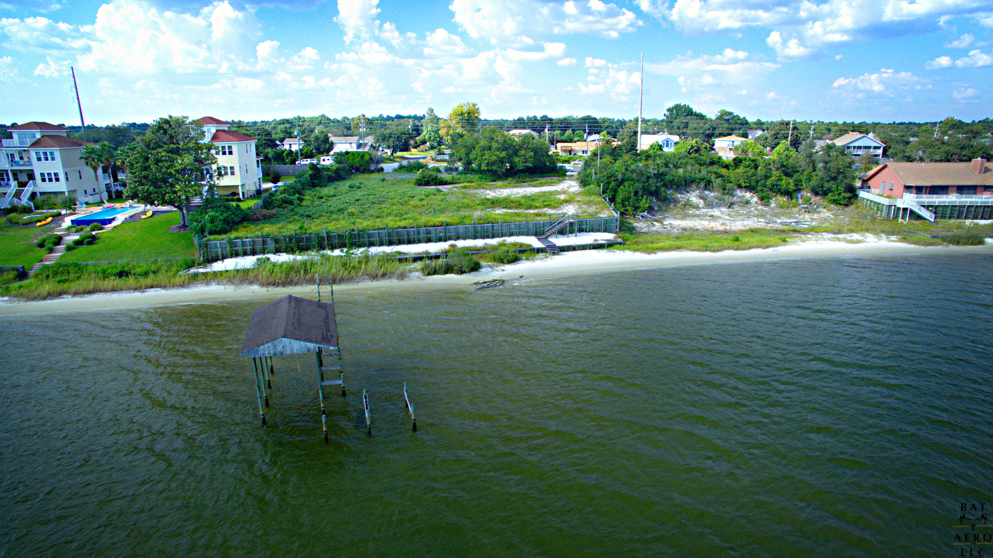 NO RECORDED SUBDIVISION - Land