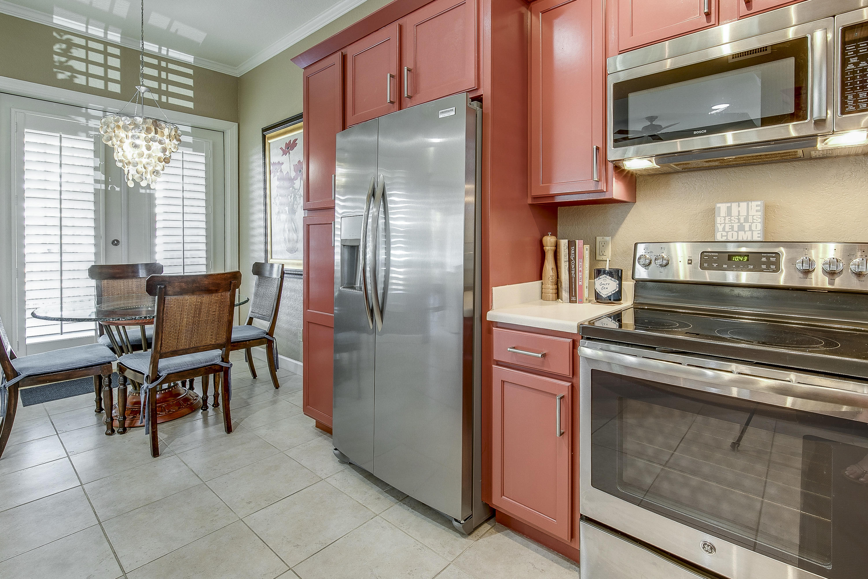 CRYSTAL COVE - Residential