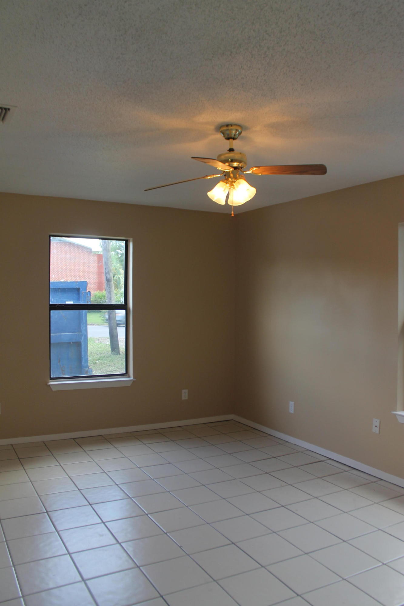 TAYLOR OAKS - Residential Lease