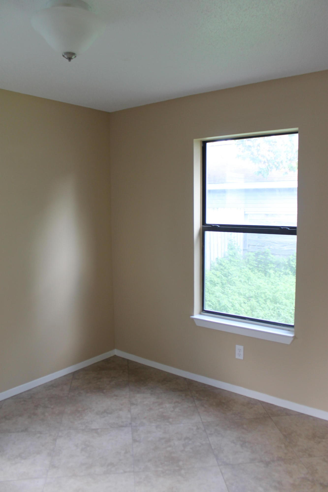 TAYLOR OAKS - Residential Lease