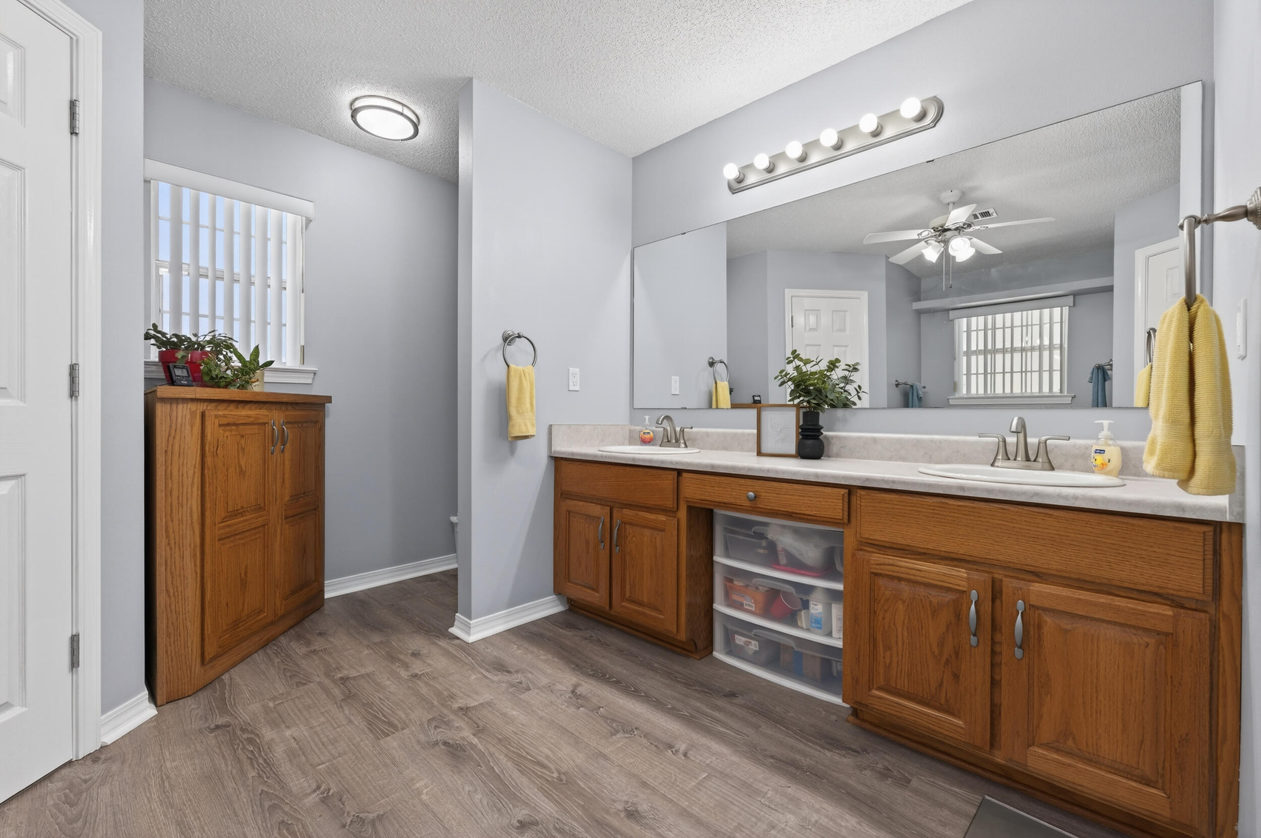 HUNTERS RIDGE - Residential