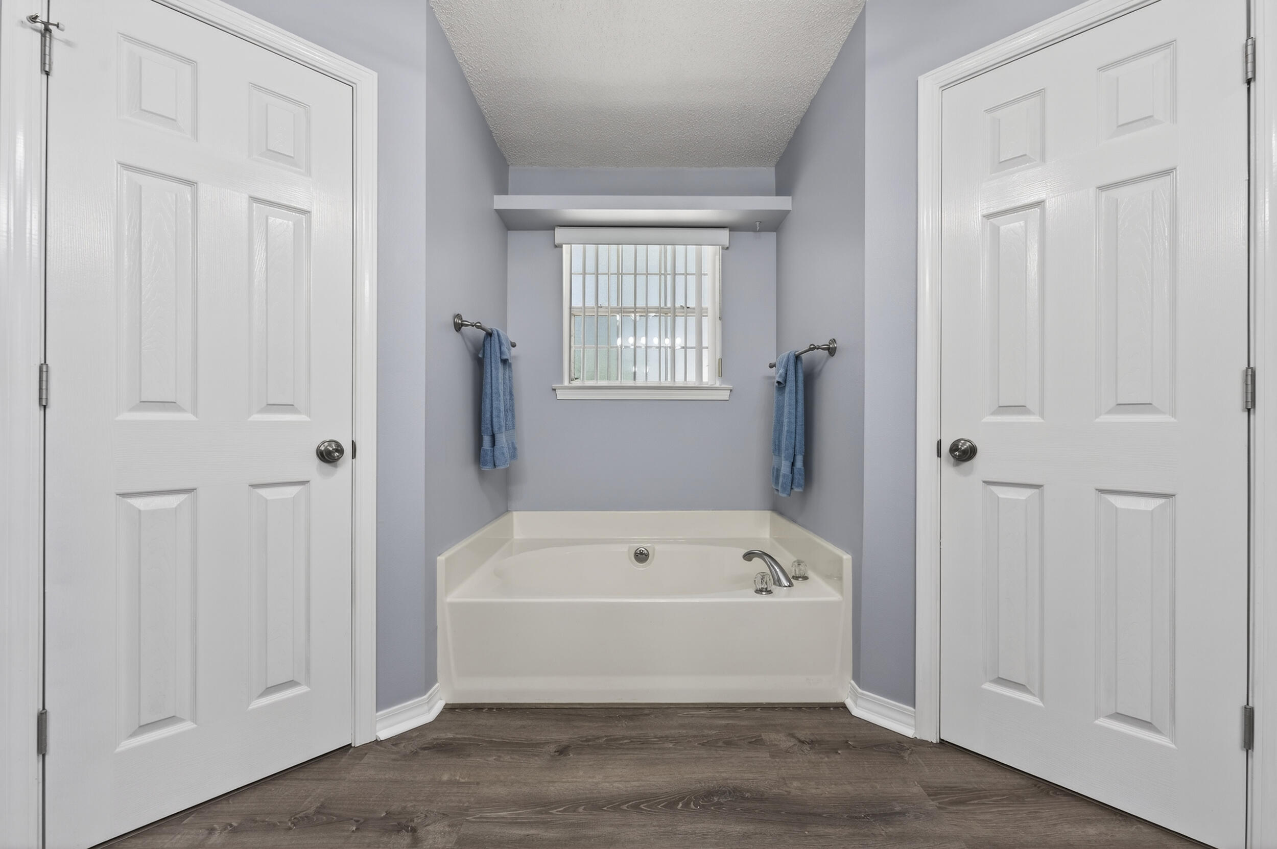 HUNTERS RIDGE - Residential