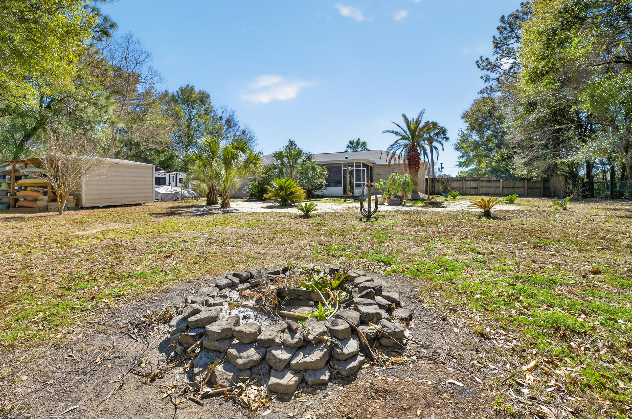 HUNTERS RIDGE - Residential