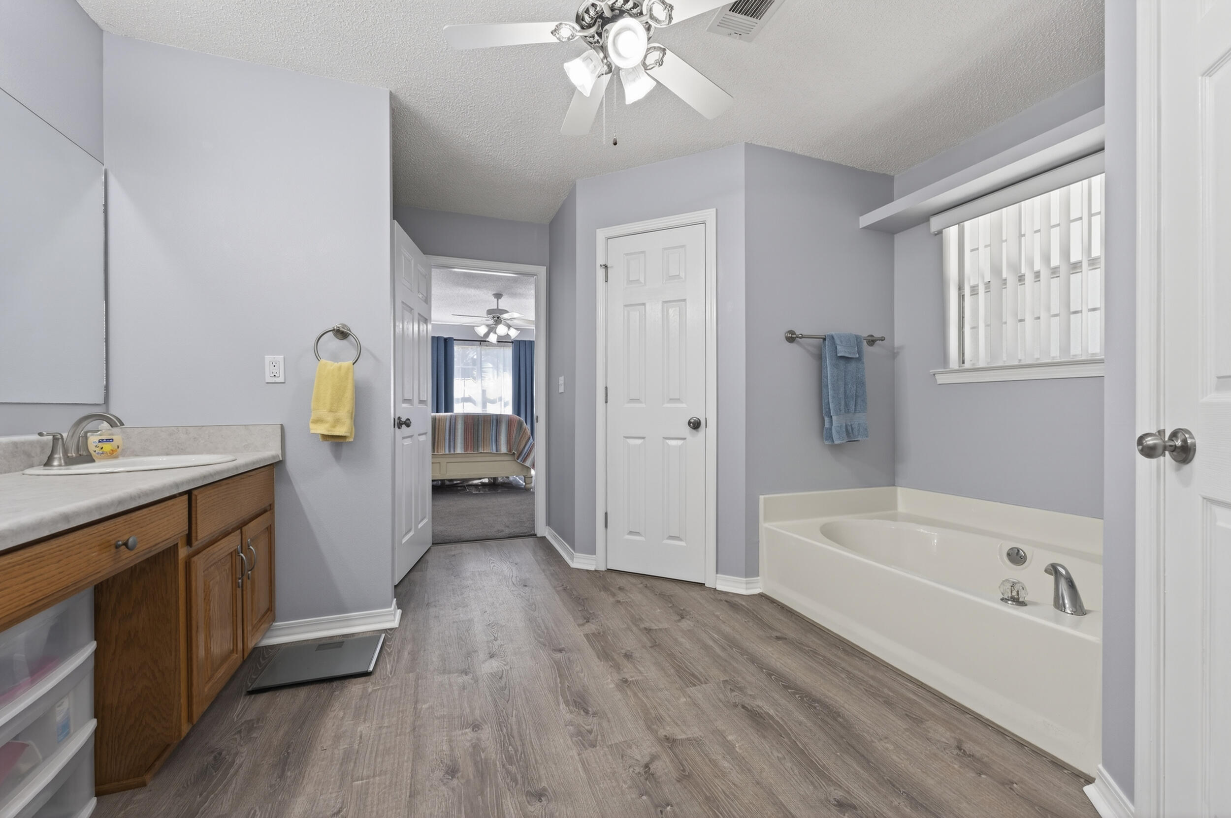 HUNTERS RIDGE - Residential