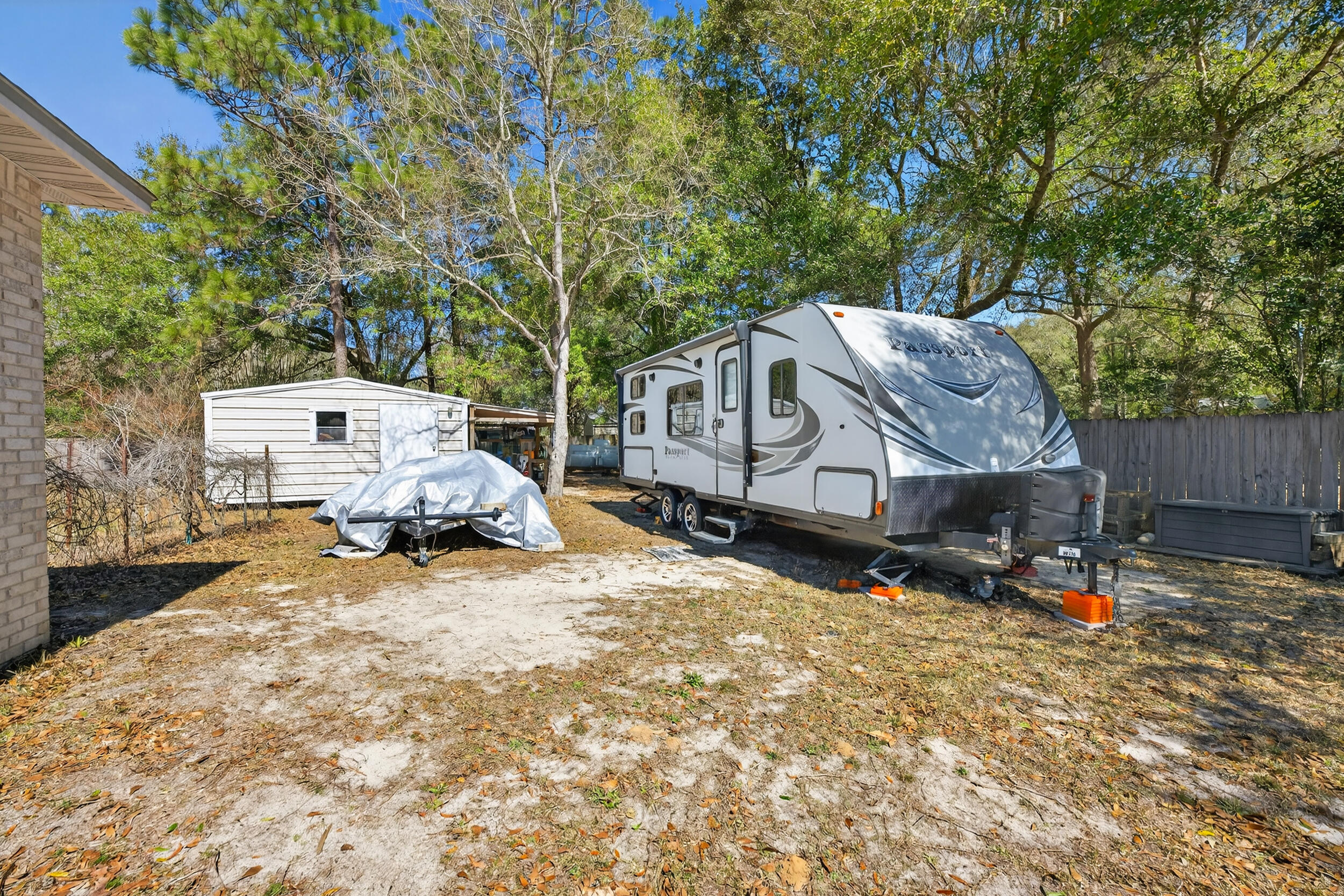 HUNTERS RIDGE - Residential