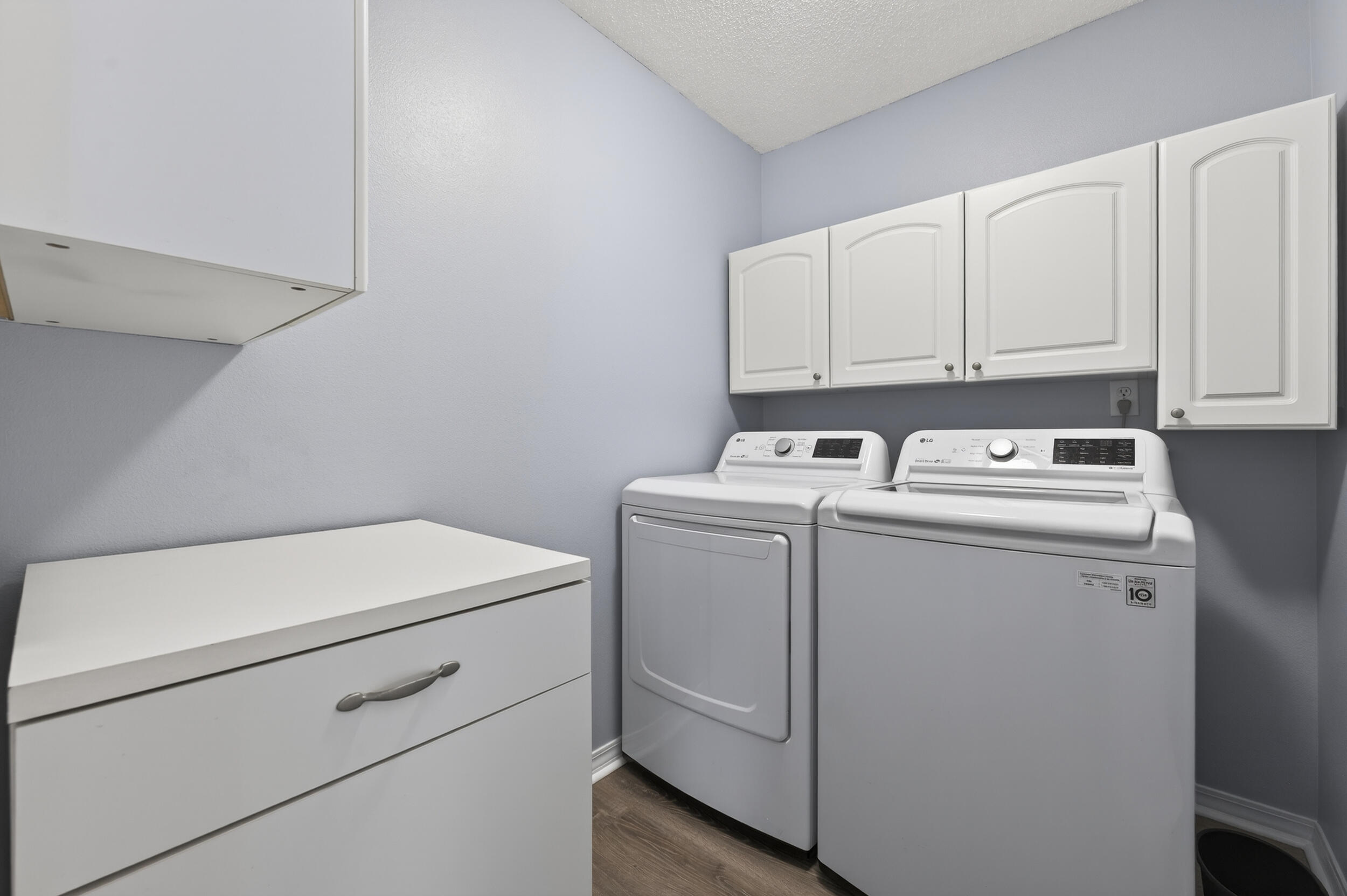 HUNTERS RIDGE - Residential