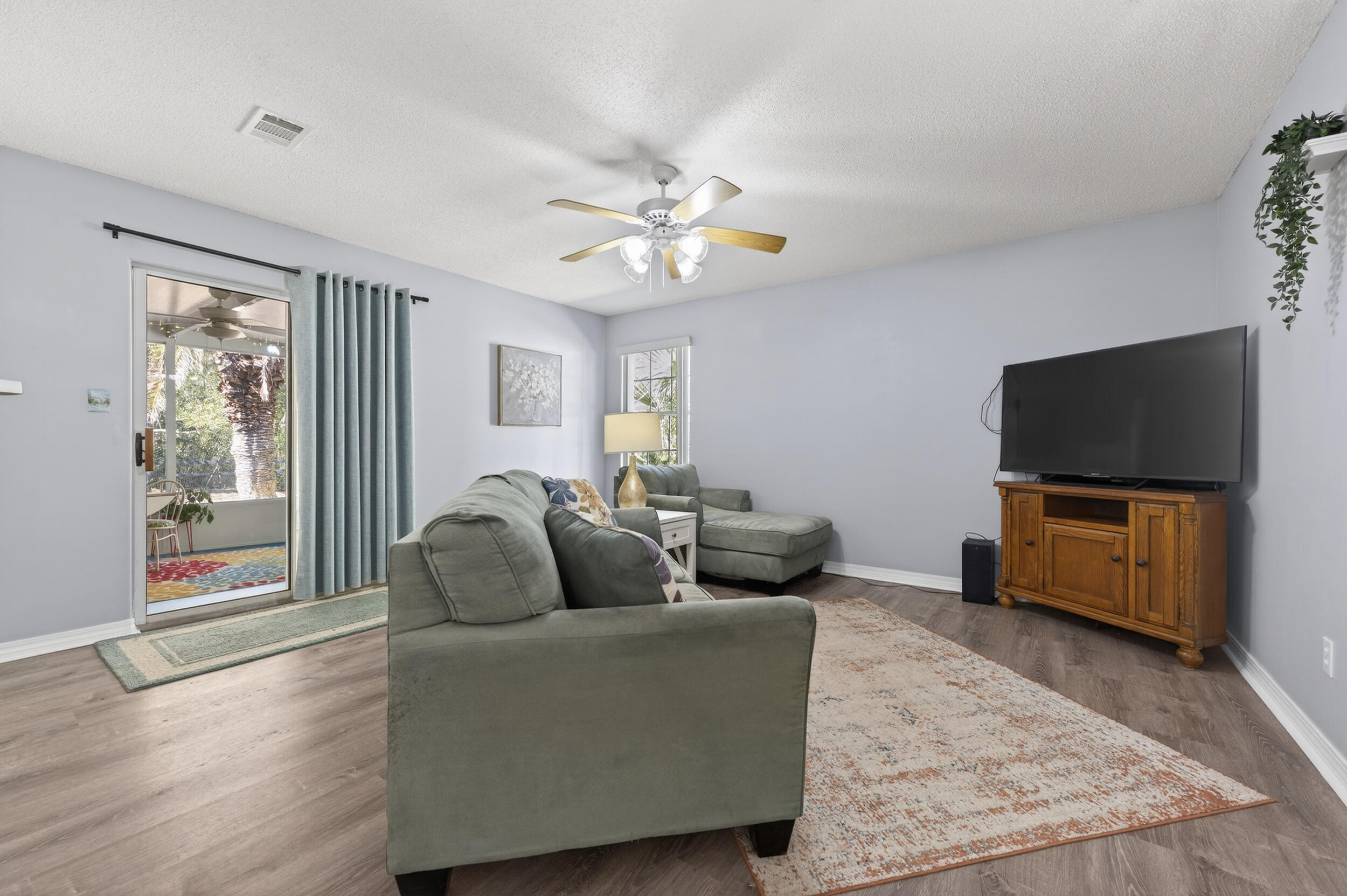 HUNTERS RIDGE - Residential